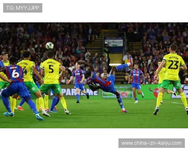 C罗全力出击，曼联4-2击败水晶宫，继续不败